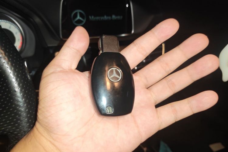 Used Mercedes-Benz E-Class 2015 Restyled E 260 L Sport Edition Vehicle Key