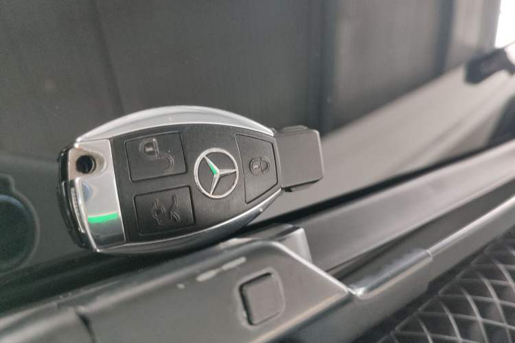 Used Mercedes-Benz E-Class 2015 Restyled E 260 L Sport Edition Vehicle Key