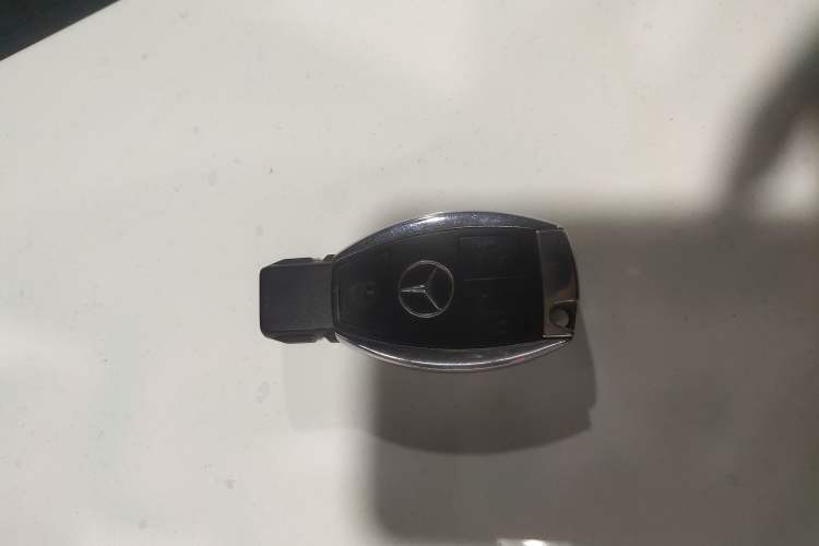 Used Mercedes-Benz E-Class 2015 Facelift E 200 L Sport Edition Vehicle Key