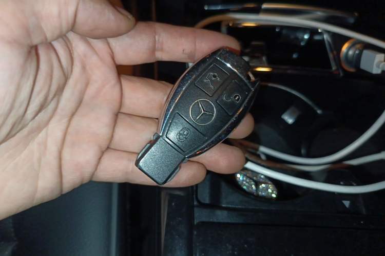Used Mercedes-Benz E-Class 2015 E 260 L Sport Edition Vehicle Key