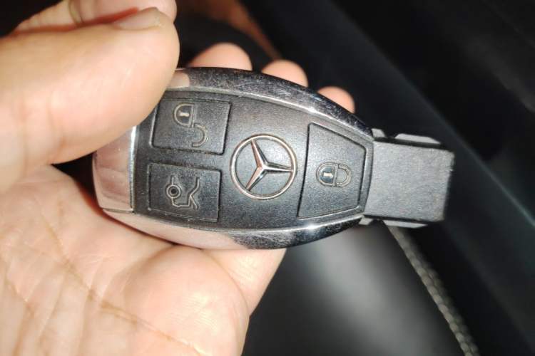 Used Mercedes-Benz E-Class 2015 E 260 L Sport Edition Vehicle Key