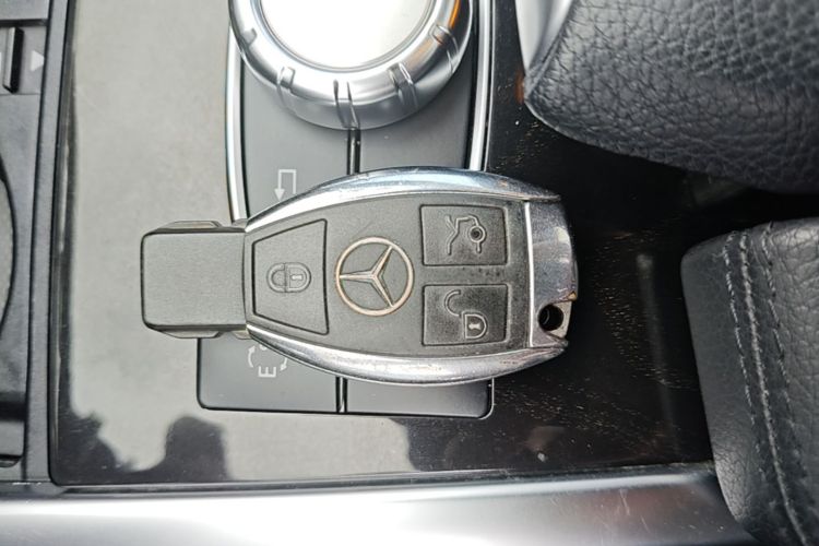 Used Mercedes-Benz E-Class 2015 E 260 L Sport & Fashion Model Vehicle Key
