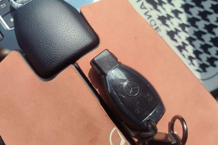 Used Mercedes-Benz E-Class 2015 E 200 L Sport Edition Vehicle Key