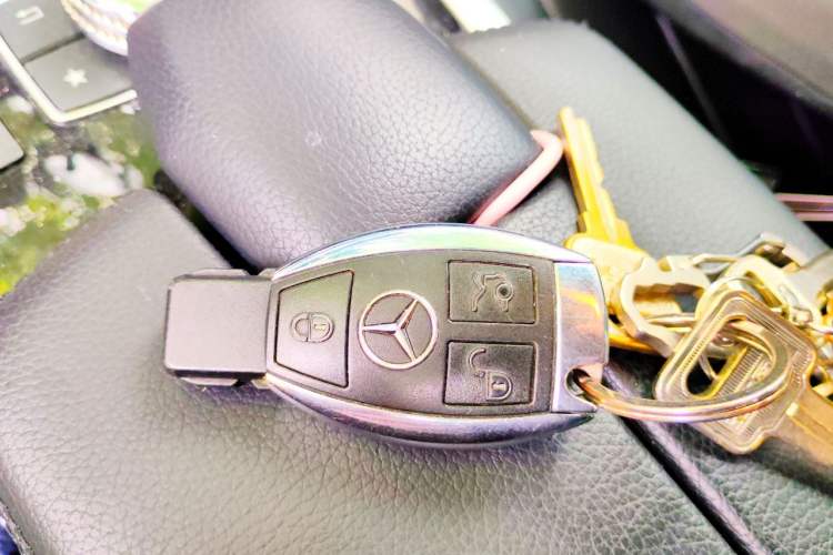 Used Mercedes-Benz E-Class 2015 E 180 L Sport Edition Vehicle Key