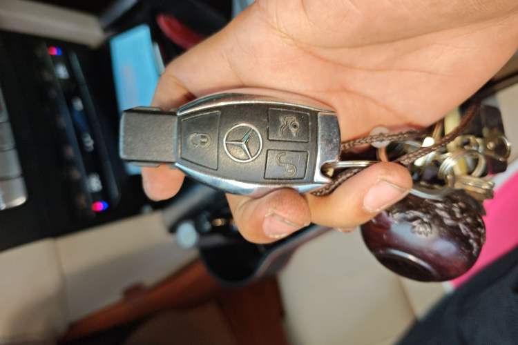 Used Mercedes-Benz E-Class 2015 Restyled E 260 L Sport Edition Vehicle Key