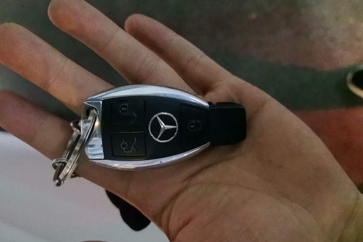 Used Mercedes-Benz E-Class 2015 Restyled E 260 L Sport Edition Vehicle Key