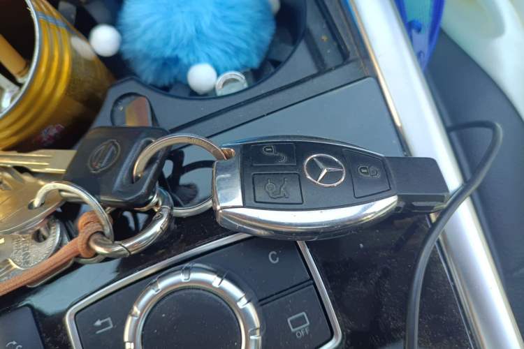 Used Mercedes-Benz E-Class 2015 Restyled E 260 L Sport Edition Vehicle Key