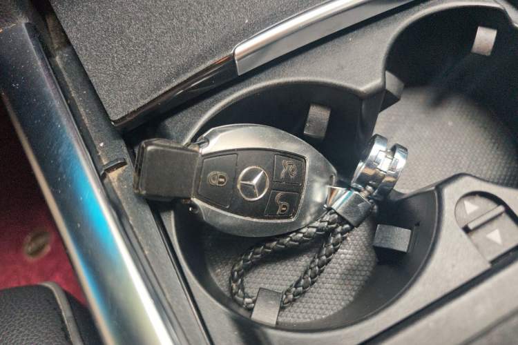 Used Mercedes-Benz E-Class 2015 Restyled E 260 L Sport Edition Vehicle Key