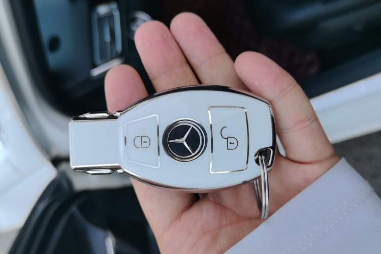 Used Mercedes-Benz E-Class 2015 Restyled E 260 L Sport Edition Vehicle Key