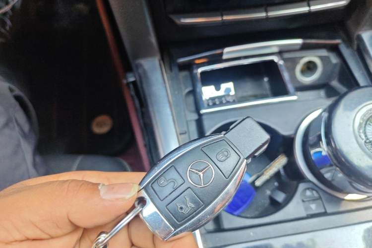 Used Mercedes-Benz E-Class 2015 E 260 L Sport Edition Vehicle Key
