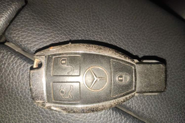 Used Mercedes-Benz E-Class 2015 E 260 L Vehicle Key