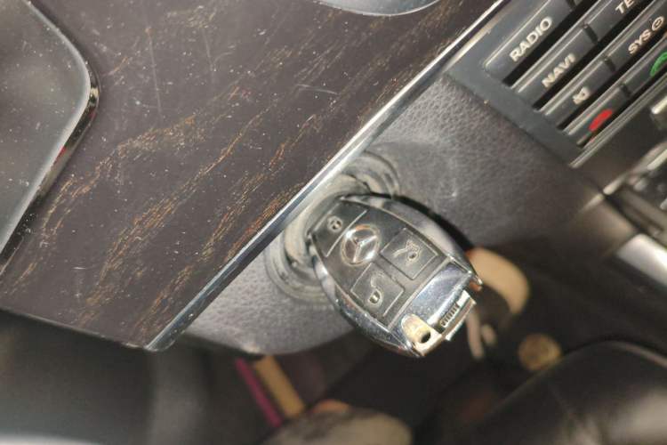Used Mercedes-Benz E-Class 2015 E 260 L Sport & Fashion Model Vehicle Key