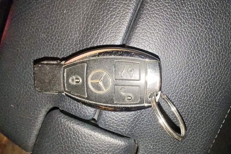 Used Mercedes-Benz E-Class 2015 E 200 L Vehicle Key