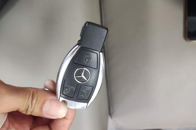Used Mercedes-Benz E-Class 2015 Restyled E 260 L Sport Edition Vehicle Key