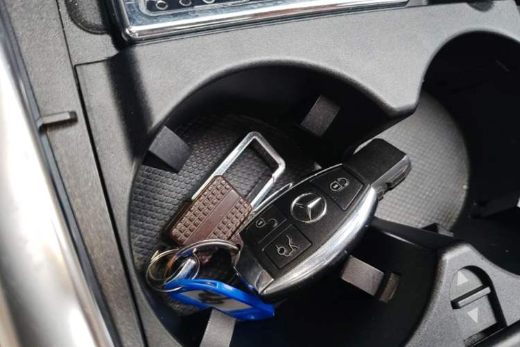 Used Mercedes-Benz E-Class 2015 Restyled E 260 L Sport Edition Vehicle Key