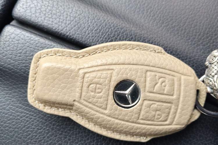 Used Mercedes-Benz E-Class 2015 E 260 L Sport Edition Vehicle Key