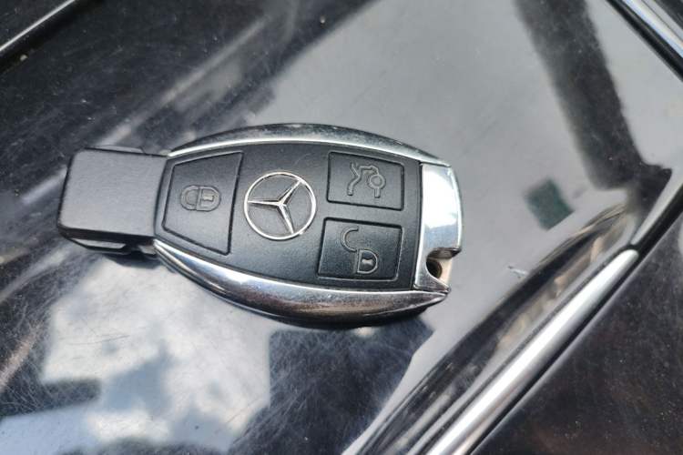 Used Mercedes-Benz E-Class 2015 E 260 L Sport Edition Vehicle Key