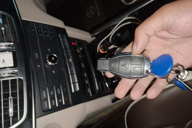 Used Mercedes-Benz E-Class 2015 E 180 L Vehicle Key
