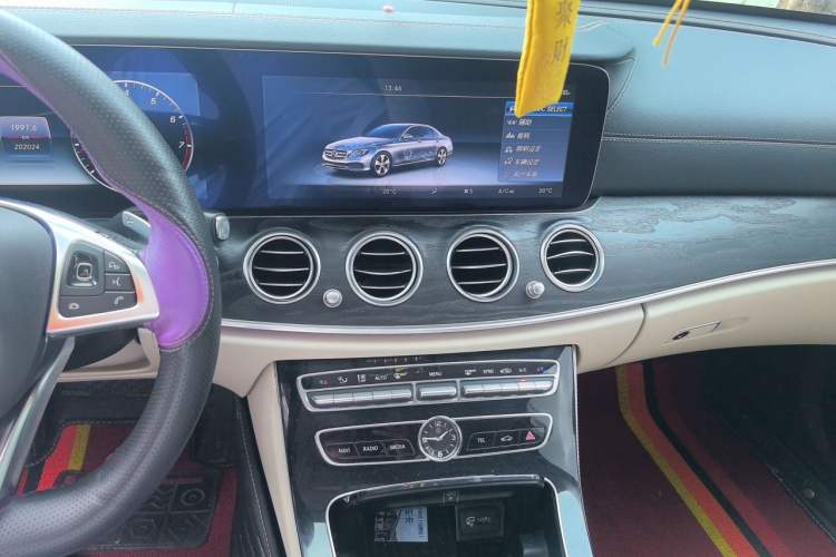 Used Mercedes-Benz E-Class 2016 E 300 L Stylish Model Audio And AC Panel