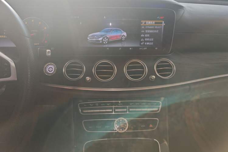 Used Mercedes-Benz E-Class 2016 E 300 L Stylish Model Audio And AC Panel
