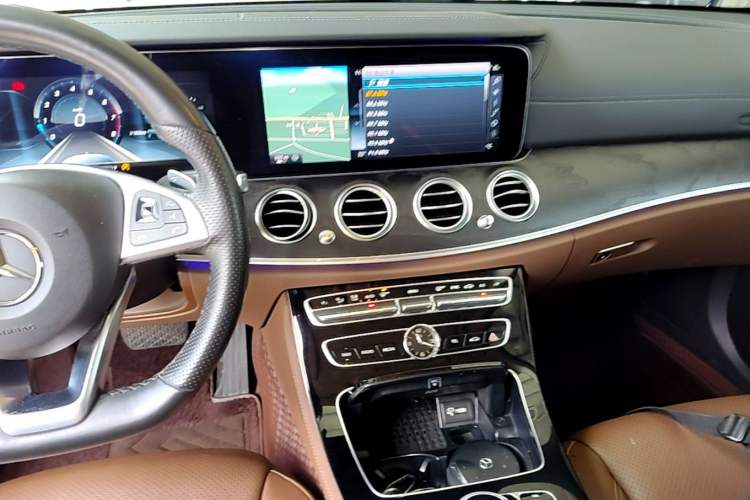 Used Mercedes-Benz E-Class 2016 E 300 L Sporty and Stylish Model Audio And AC Panel