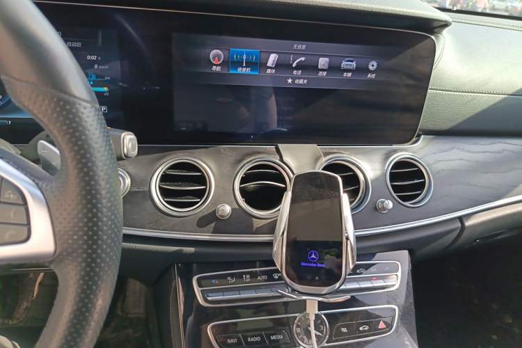 Used Mercedes-Benz E-Class 2016 E 300 L Sport Luxury Model Audio And AC Panel