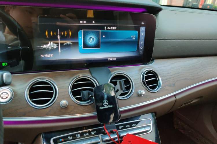 Used Mercedes-Benz E-Class 2016 E 200 L Audio And AC Panel