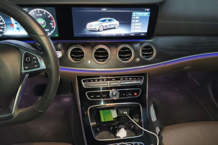 Used Mercedes-Benz E-Class 2016 E 200 L Sport Edition Audio And AC Panel