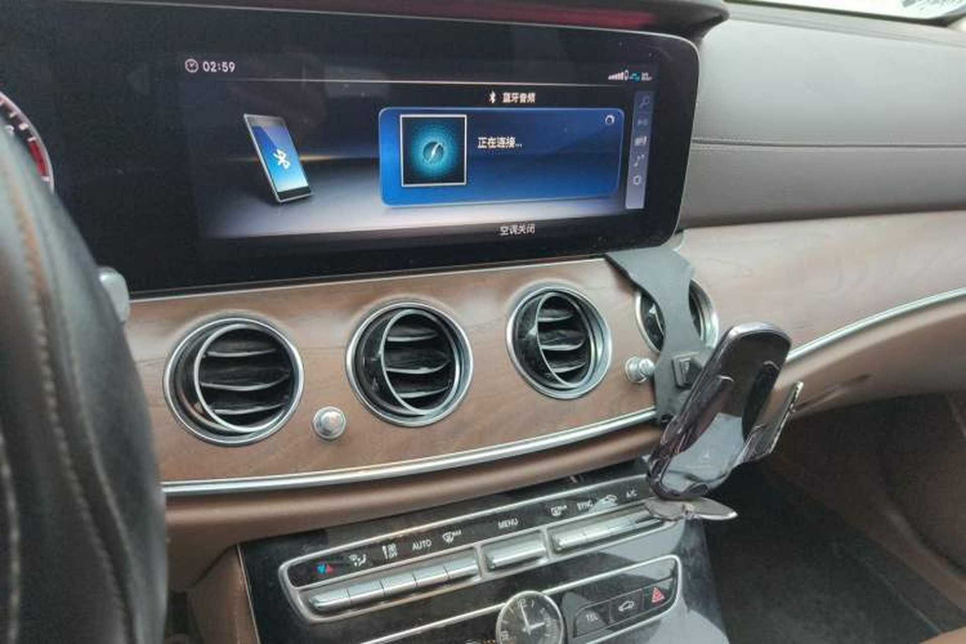 Used Mercedes-Benz E-Class 2016 E 200 L Audio And AC Panel