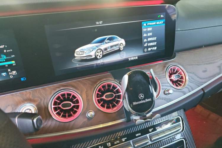 Used Mercedes-Benz E-Class 2016 E 200 L Audio And AC Panel