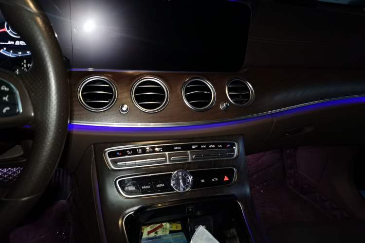 Used Mercedes-Benz E-Class 2016 E 200 L Audio And AC Panel