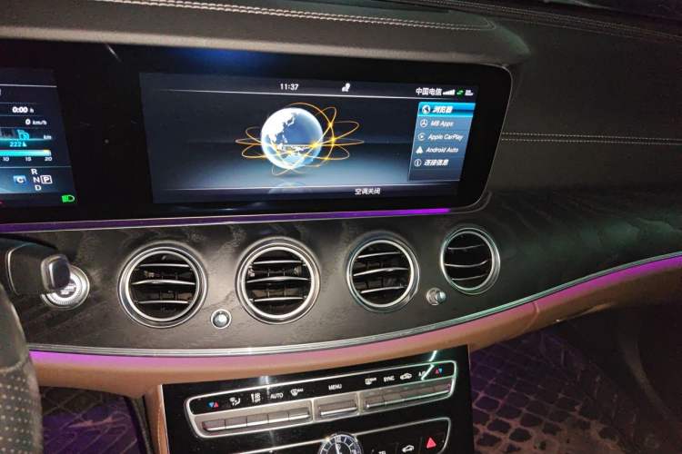 Used Mercedes-Benz E-Class 2016 E 200 L Sport Edition Audio And AC Panel