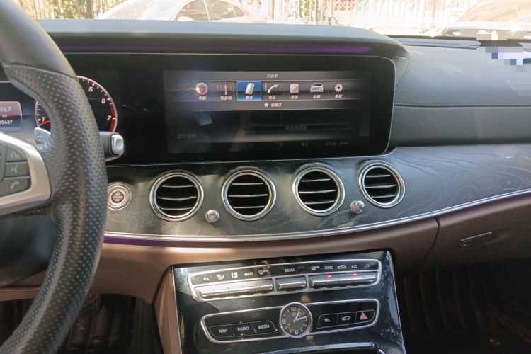 Used Mercedes-Benz E-Class 2016 E 200 L Sport Edition Audio And AC Panel