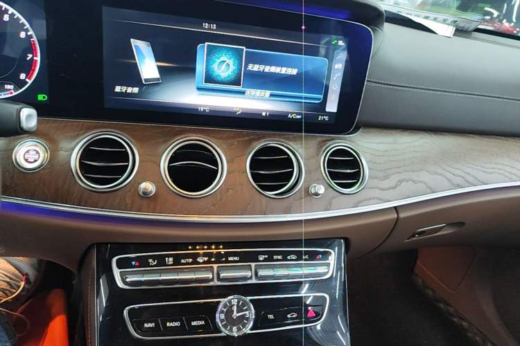 Used Mercedes-Benz E-Class 2016 E 200 L Audio And AC Panel