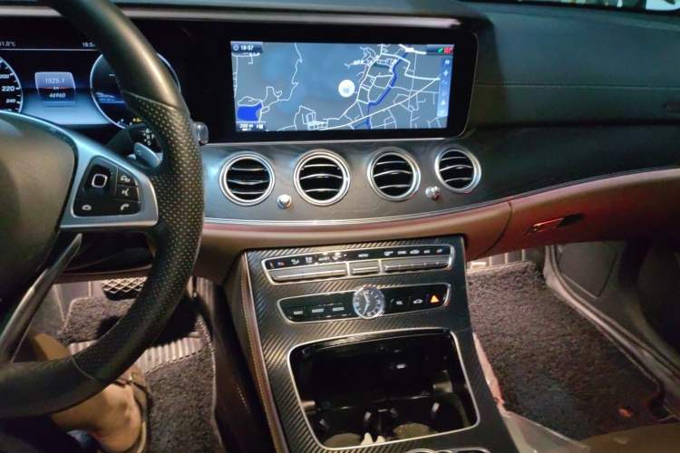 Used Mercedes-Benz E-Class 2016 E 300 L Sport Luxury Model Audio And AC Panel