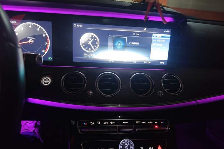 Used Mercedes-Benz E-Class 2016 E 200 L Audio And AC Panel