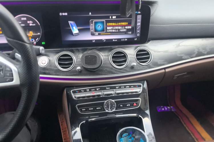 Used Mercedes-Benz E-Class 2016 E 300 L Sporty and Stylish Model Audio And AC Panel