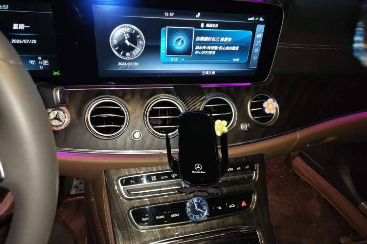 Used Mercedes-Benz E-Class 2016 E 200 L Sport Edition Audio And AC Panel