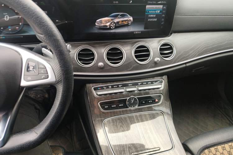 Used Mercedes-Benz E-Class 2016 E 200 L Sport Edition Audio And AC Panel