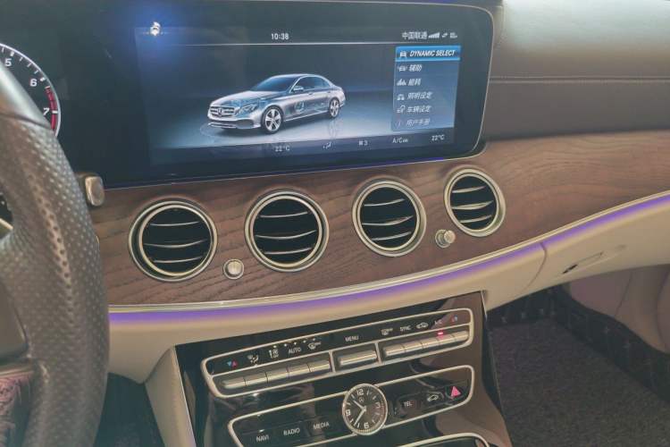 Used Mercedes-Benz E-Class 2016 E 200 L Audio And AC Panel