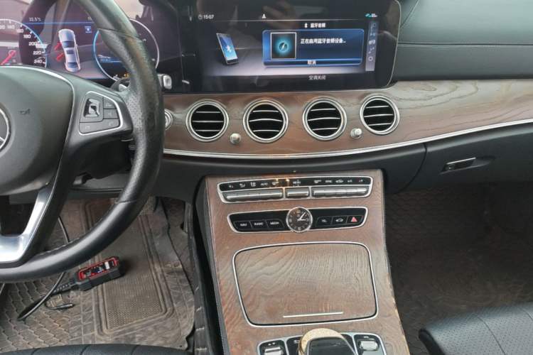 Used Mercedes-Benz E-Class 2016 E 200 L Audio And AC Panel