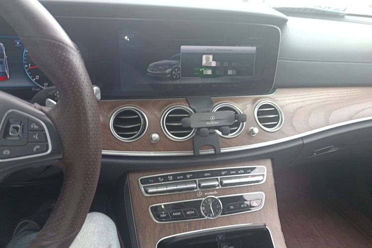 Used Mercedes-Benz E-Class 2016 E 200 L Audio And AC Panel