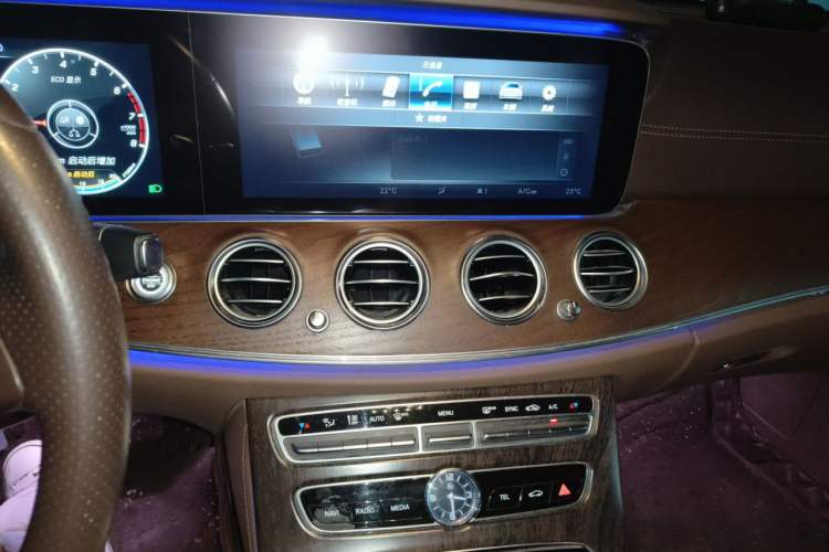 Used Mercedes-Benz E-Class 2016 E 200 L Audio And AC Panel