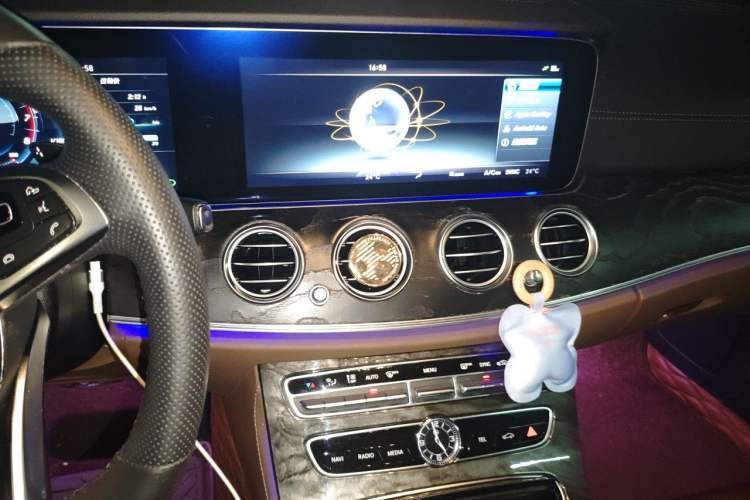 Used Mercedes-Benz E-Class 2016 E 200 L Sport Edition Audio And AC Panel