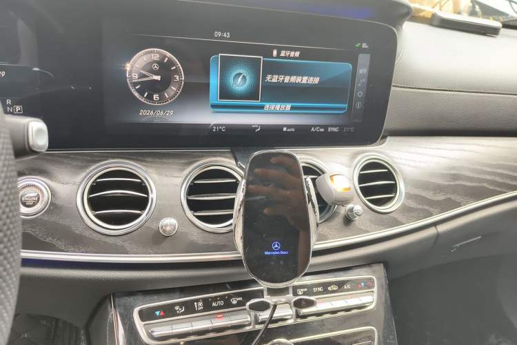 Used Mercedes-Benz E-Class 2016 E 300 L Sport Luxury Model Audio And AC Panel