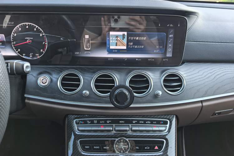 Used Mercedes-Benz E-Class 2016 E 300 L Sporty and Stylish Model Audio And AC Panel