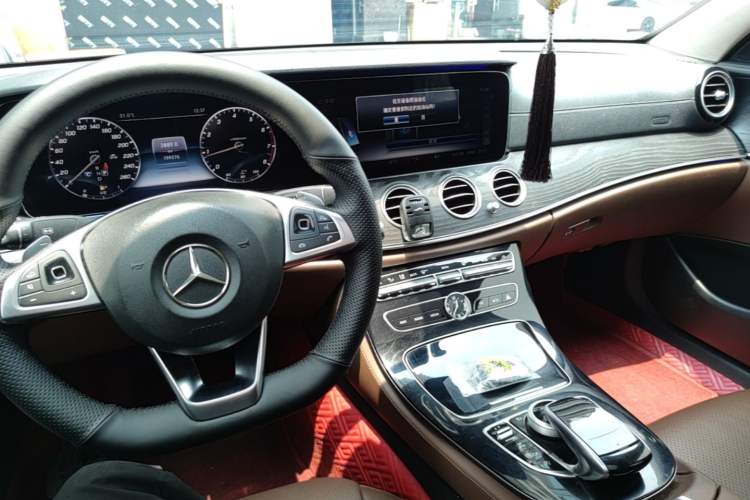 Used Mercedes-Benz E-Class 2016 E 300 L Sport Luxury Model Audio And AC Panel