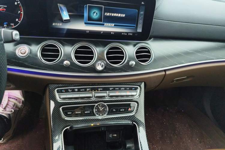 Used Mercedes-Benz E-Class 2016 E 200 L Sport Edition Audio And AC Panel