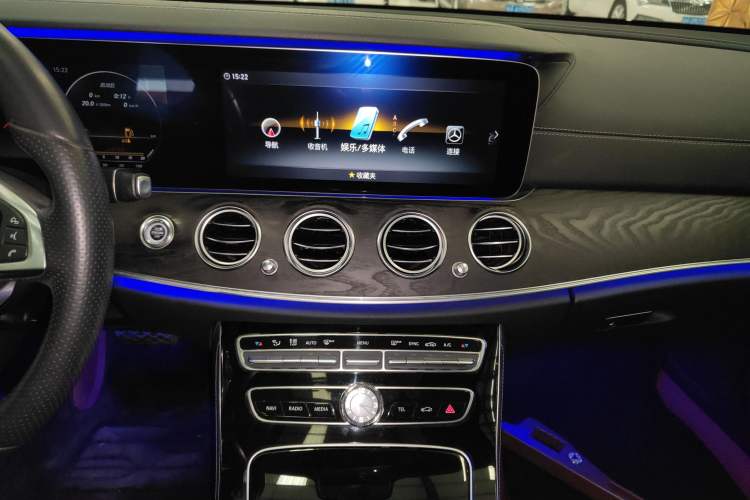 Used Mercedes-Benz E-Class 2016 E 200 L Sport Edition Audio And AC Panel