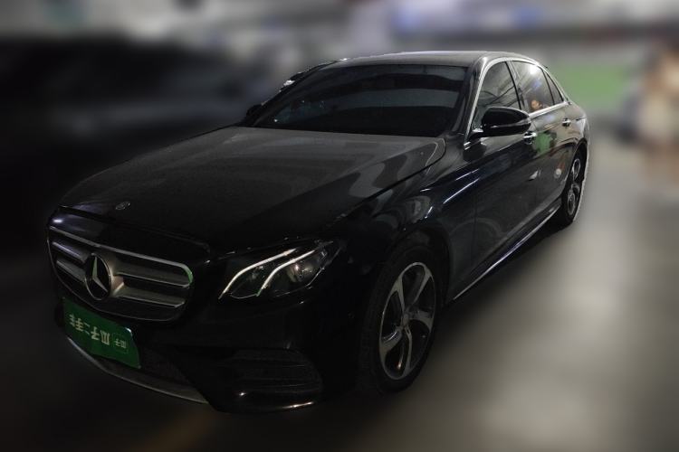 Ojetý Mercedes-Benz E-Class 2016 E 300 L Sporty and Stylish Model Guazi used car, China used car export, Used car for sale, Used cars, Cheapest cars for sale